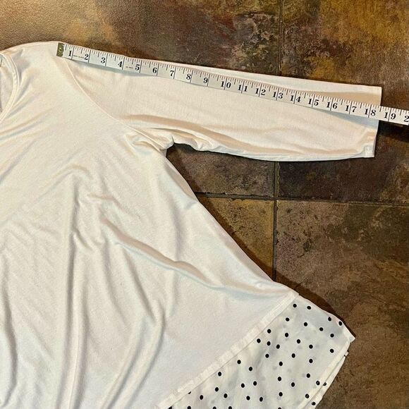 Vince Camuto Women’s White Top Polka Dot Extended Bottom Medium - Picture 7 of 13